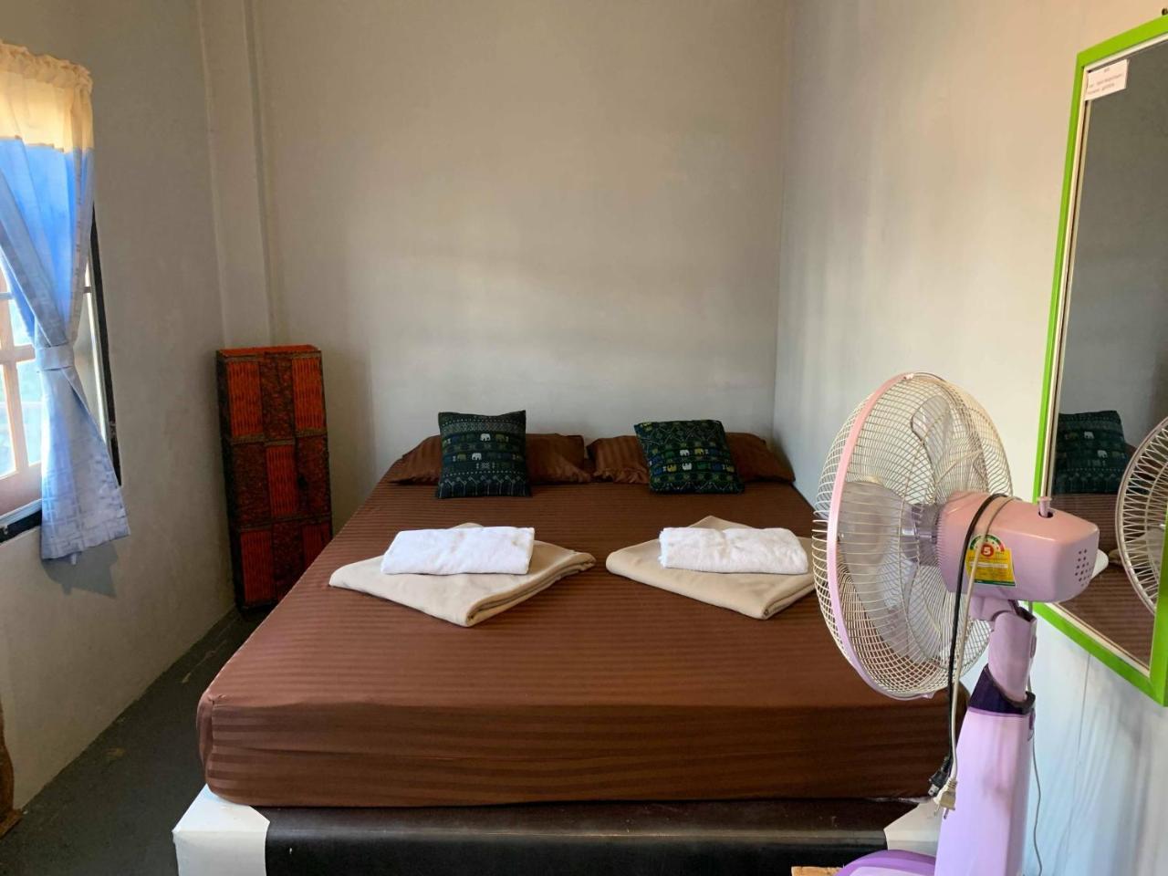 J 자이언트 호스텔  치앙마이 외부 사진