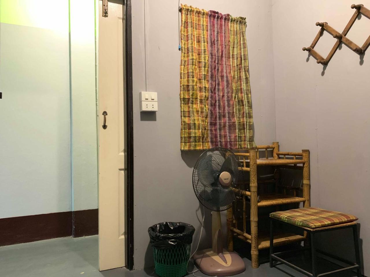 J 자이언트 호스텔  치앙마이 외부 사진
